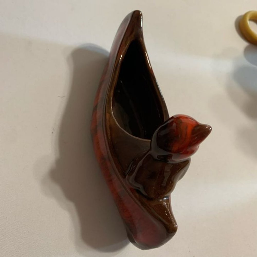 Vintage McMaster Craft Pottery Indian In Canoe Souvenir Canada Indigenous Red Gl - Picture 6 of 8